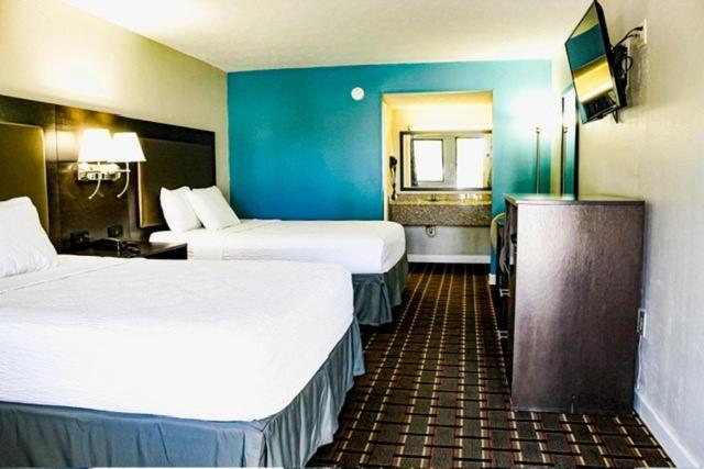 Days Inn By Wyndham Little River Exterior photo