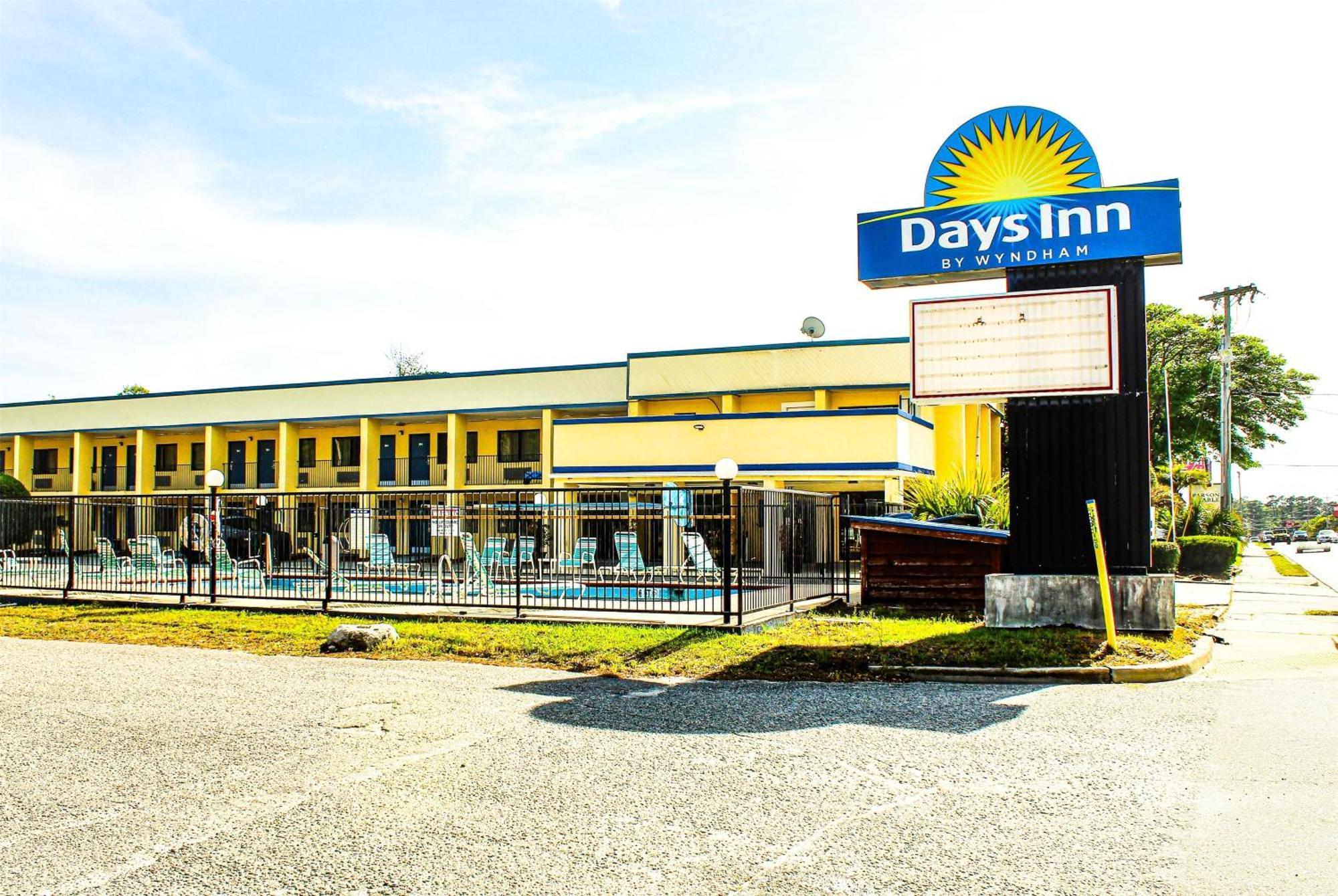 Days Inn By Wyndham Little River Exterior photo